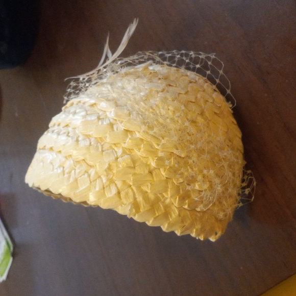 Vintage woman's hat - Picture 2 of 4